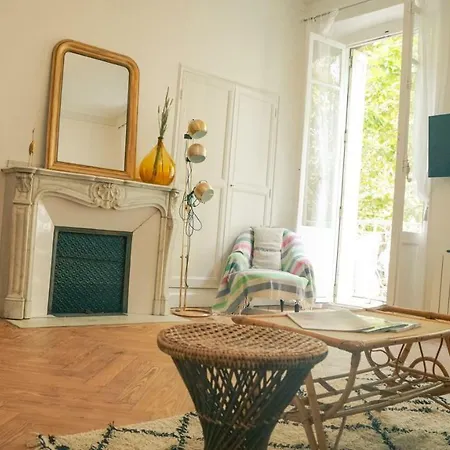 Tassigny Apartment *